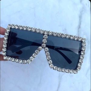 2 pairs of Trendy Sunglasses Thick Plastic Frame w/t Stones